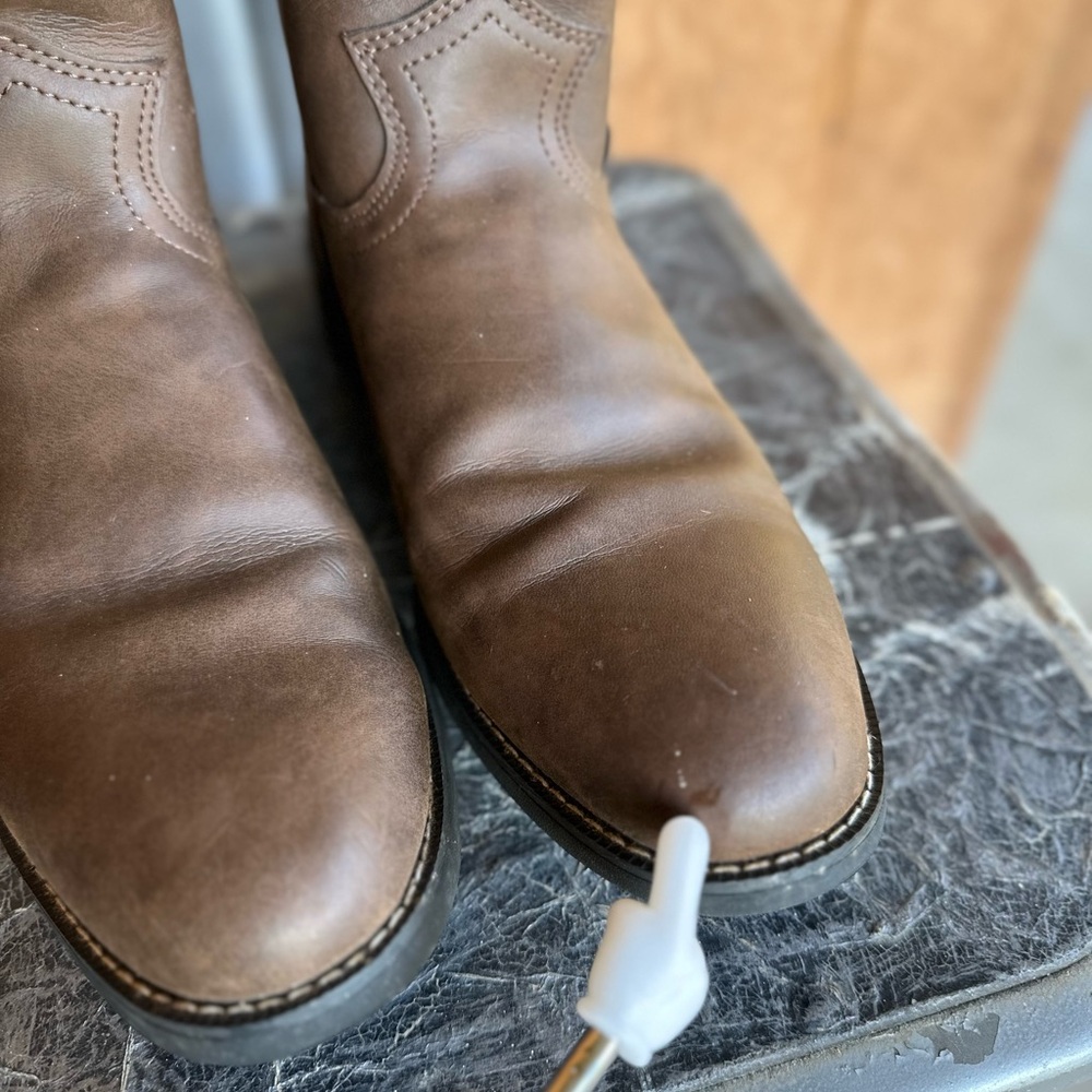 Basics Justin Brame Boots. Size 10b. - image 3